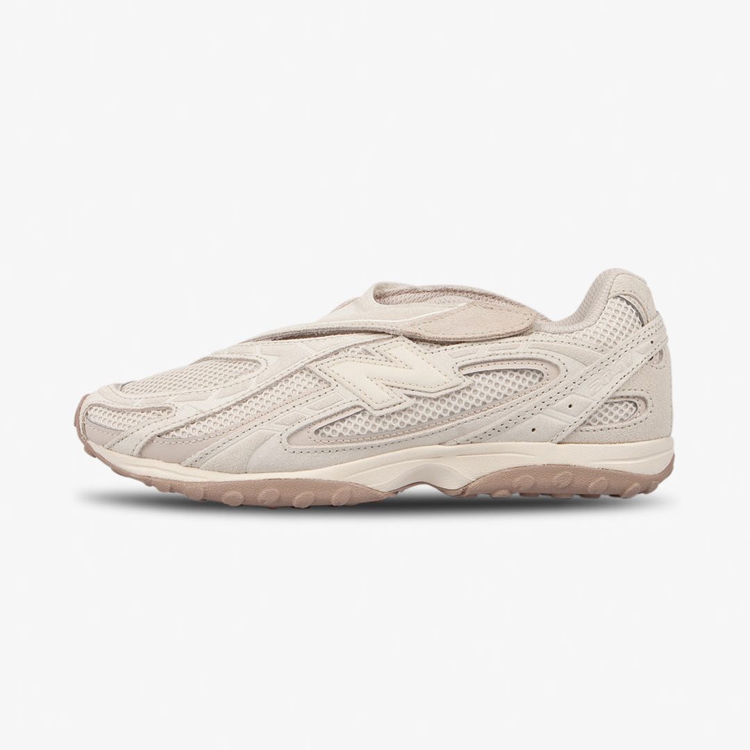 New Balance 204V