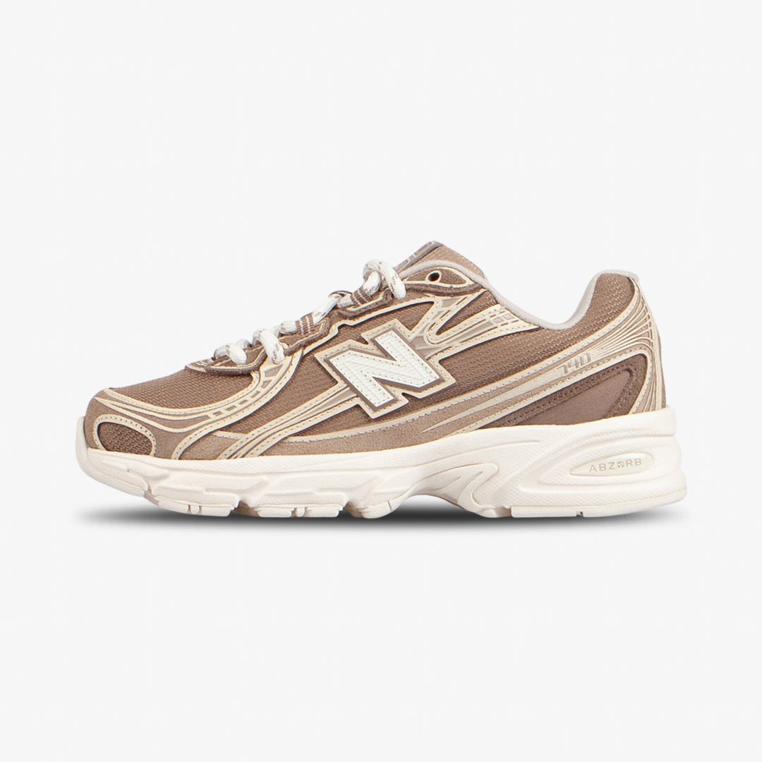New Balance 740